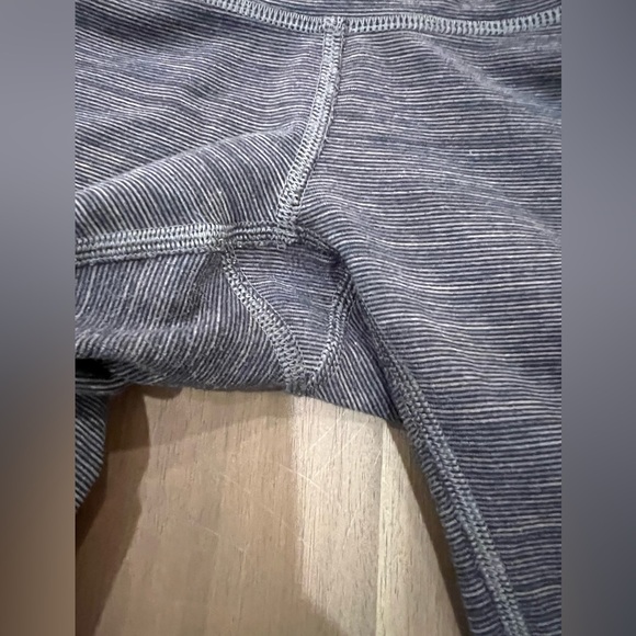 Lululemon legging - Picture 5 of 9